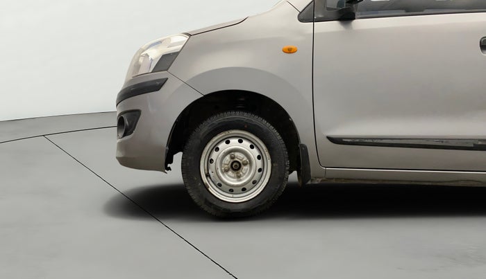 2013 Maruti Wagon R 1.0 LXI CNG, CNG, Manual, 68,882 km, Left Front Wheel