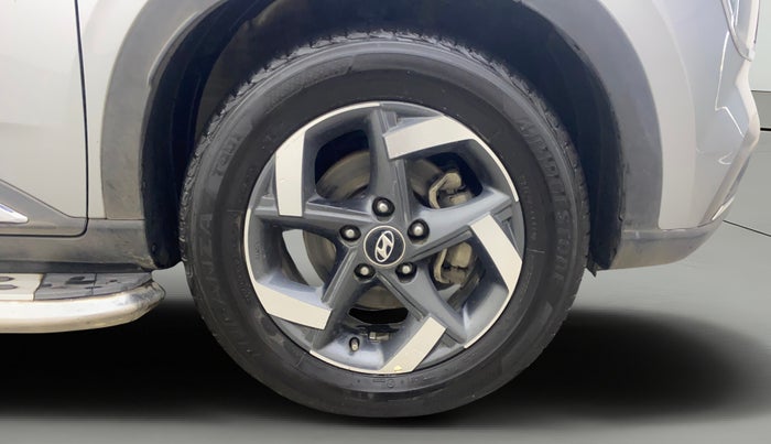 2019 Hyundai VENUE SX PLUS 1.0 TURBO DCT, Petrol, Automatic, 1,00,663 km, Right Front Wheel