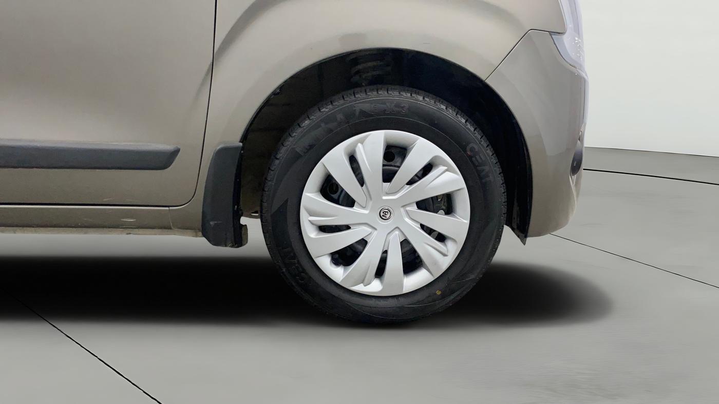 2020 Maruti New Wagon-R VXI 1.0, Petrol, Manual, 56,439 km, Right Front Wheel
