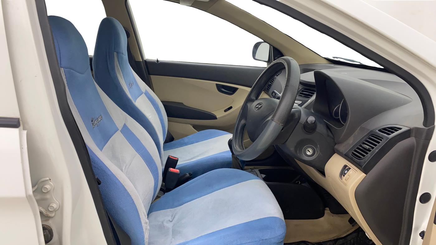 2018 Hyundai Eon MAGNA +, CNG, Manual, 87,974 km, Right Side Front Door Cabin