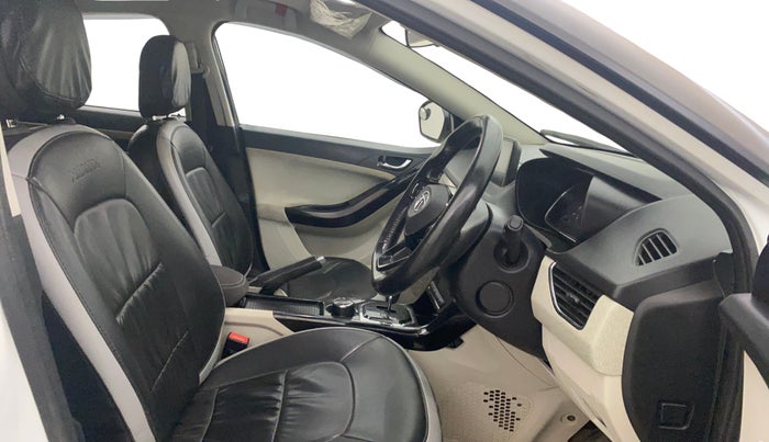 2022 Tata NEXON XZA PLUS (O) DIESEL, Diesel, Automatic, 72,933 km, Right Side Front Door Cabin