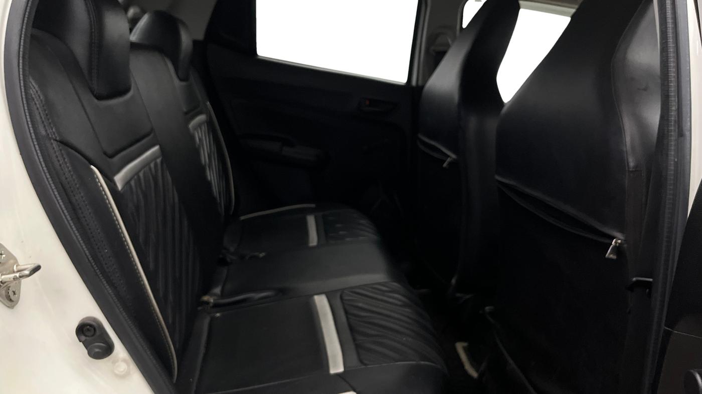 2019 Maruti Swift LDI, Diesel, Manual, 74,366 km, Right Side Rear Door Cabin
