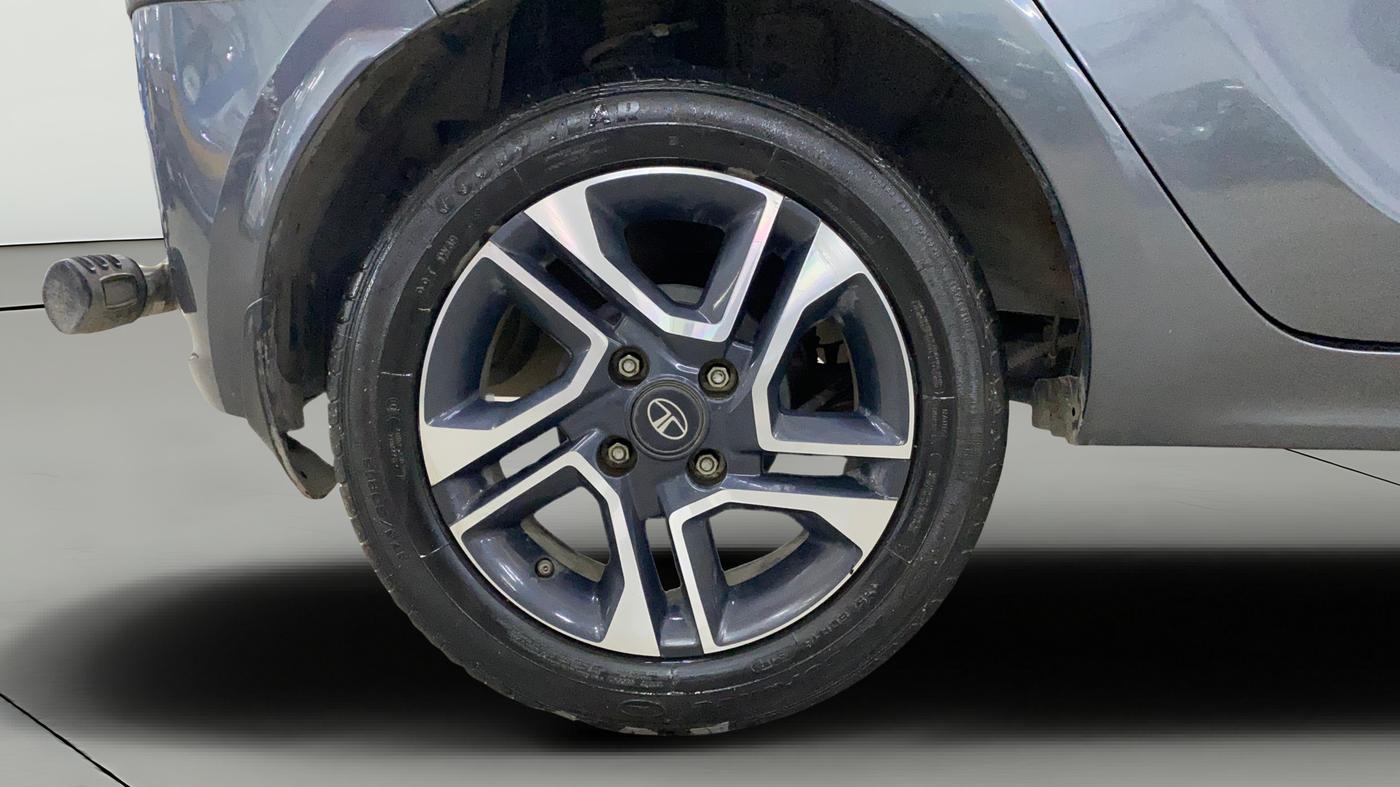 2023 Tata Tiago XZ PLUS PETROL, Petrol, Manual, 31,518 km, Right Rear Wheel