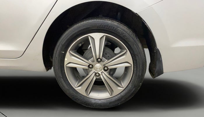 2018 Hyundai Verna 1.6 VTVT SX, Petrol, Manual, 78,038 km, Left Rear Wheel