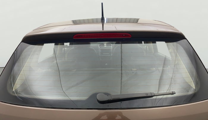 2016 Volkswagen Polo HIGHLINE1.2L, Petrol, Manual, 76,285 km, Rear Windshield