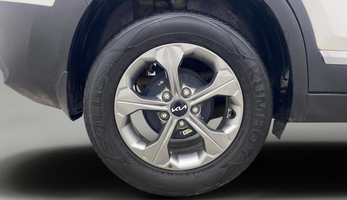 2021 KIA SELTOS HTK PLUS 1.5 IMT, Petrol, Manual, 27,229 km, Right Rear Wheel