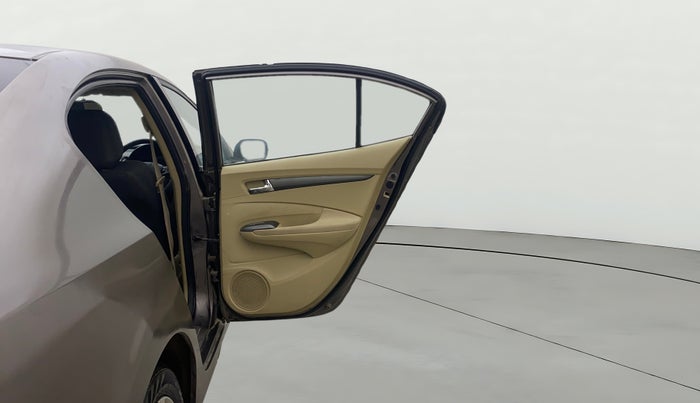 2012 Honda City 1.5L I-VTEC V MT SUNROOF, Petrol, Manual, 1,00,199 km, RHS Rear Door