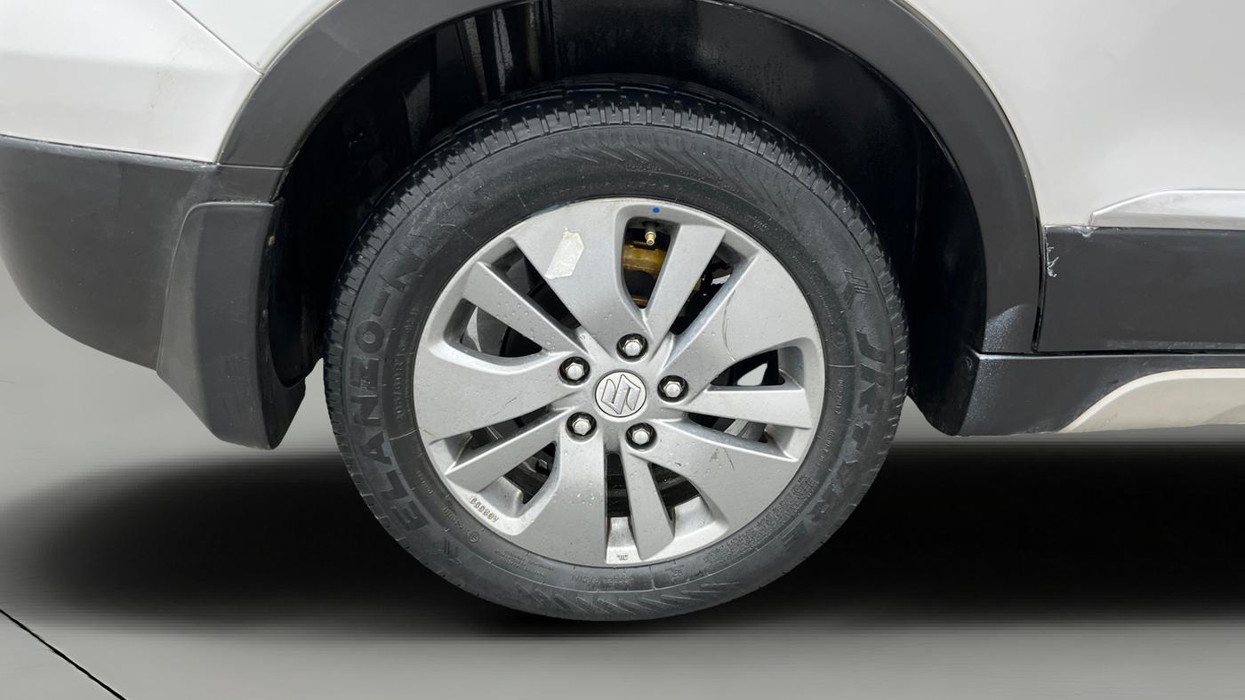 2022 Maruti S Cross ZETA 1.5, Petrol, Manual, 81,593 km, Right Rear Wheel