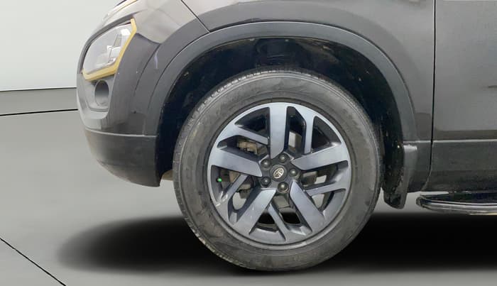 2021 Tata Safari XZ PLUS GOLD 6 S, Diesel, Manual, 64,435 km, Left Front Wheel