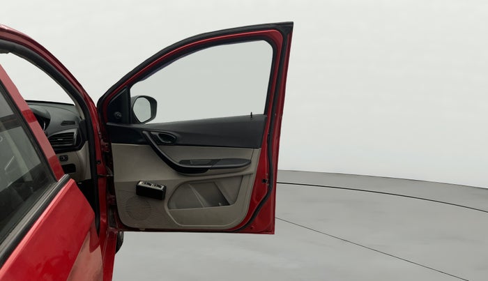 2019 Tata Tiago XE PETROL, CNG, Manual, 93,643 km, RHS Front Door