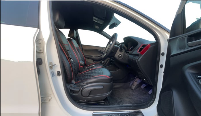 2019 Hyundai Elite i20 SPORTZ PLUS 1.2 DUAL TONE, Petrol, Manual, 74,392 km, Right Side Front Door Cabin