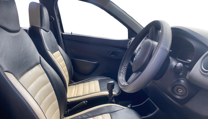 2017 Renault Kwid RXT 1.0, Petrol, Manual, 29,049 km, Right Side Front Door Cabin