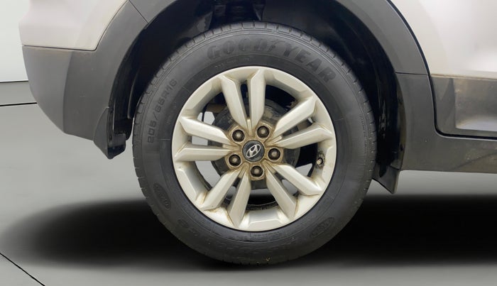 2016 Hyundai Creta SX PLUS 1.6 PETROL, Petrol, Manual, 50,334 km, Right Rear Wheel