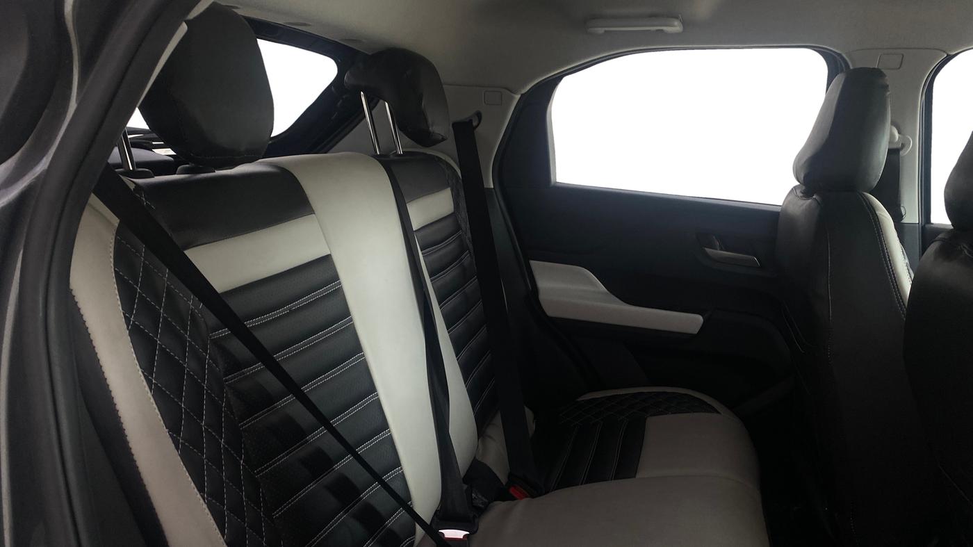2026 Tata PUNCH Accomplished AMT, Petrol, Automatic, 2,926 km, Right Side Rear Door Cabin