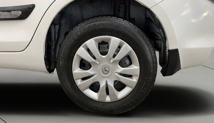 2016 Maruti Swift Dzire VXI, Petrol, Manual, 40,326 km, Left Rear Wheel
