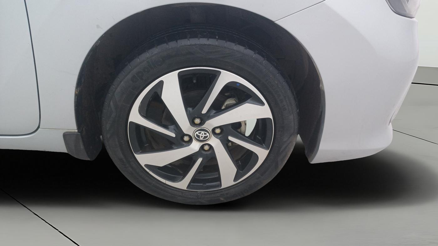 2022 Toyota Glanza G, Petrol, Manual, 48,294 km, Right Front Wheel