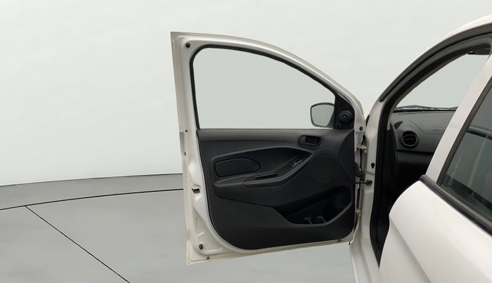 2016 Ford New Figo AMBIENTE 1.2 PETROL, Petrol, Manual, 46,895 km, LHS Front Door