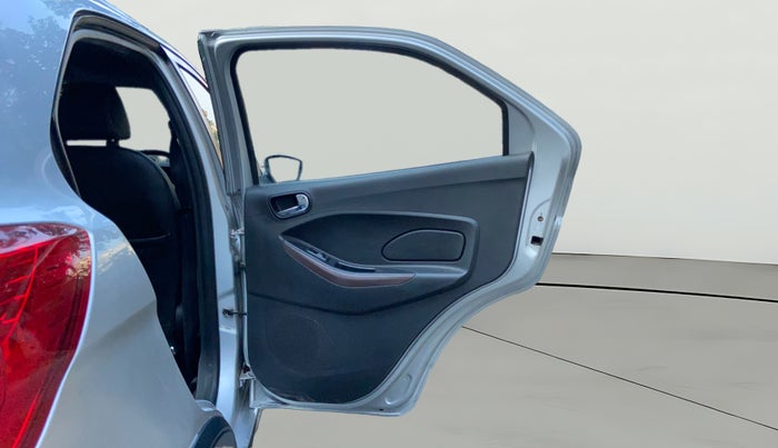 2020 Ford FREESTYLE TITANIUM 1.2 PETROL, Petrol, Manual, 46,677 km, RHS Rear Door