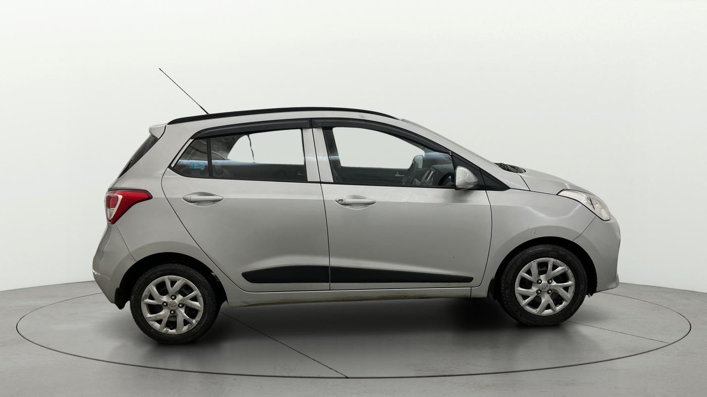 2018 Hyundai Grand i10 SPORTZ 1.2 KAPPA VTVT, Petrol, Manual, 47,777 km, Right Side View