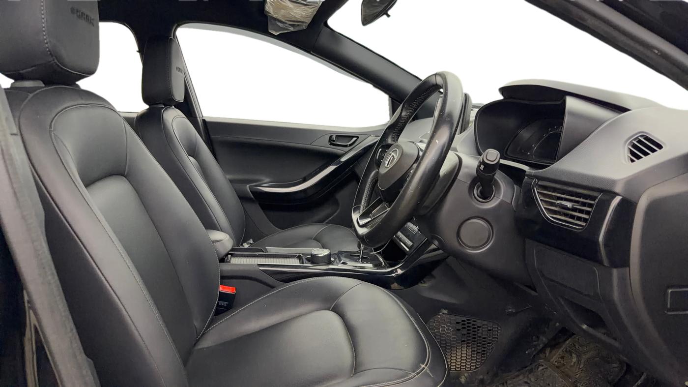 2022 Tata NEXON XZA PLUS PETROL DARK EDITION, Petrol, Automatic, 51,264 km, Right Side Front Door Cabin