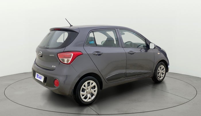 2017 Hyundai Grand i10 SPORTZ 1.2 KAPPA VTVT, CNG, Manual, 51,601 km, Right Back Diagonal