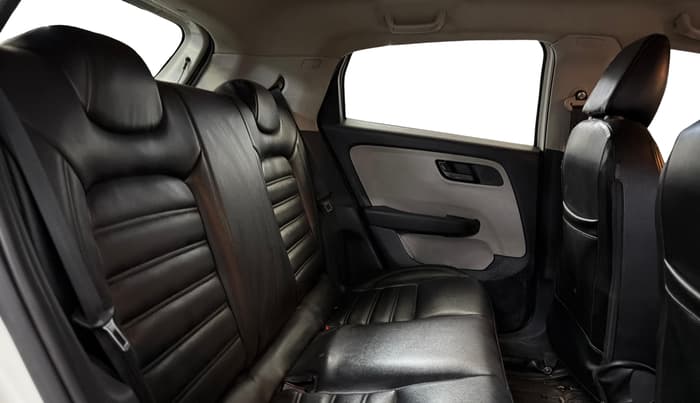 2024 Tata ALTROZ XM PLUS CNG, CNG, Manual, 61,558 km, Right Side Rear Door Cabin