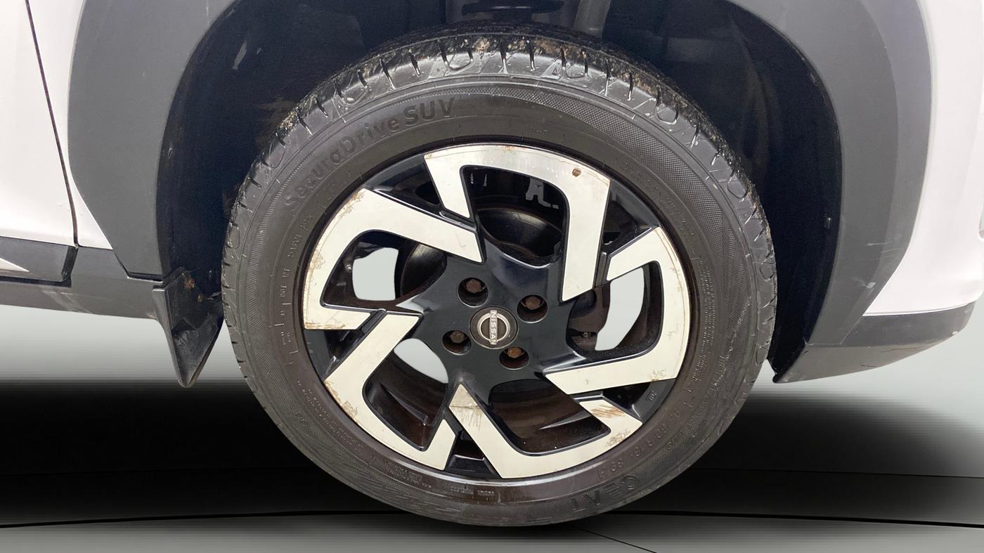 2022 Nissan MAGNITE XV TURBO CVT, Petrol, Automatic, 34,372 km, Right Front Wheel