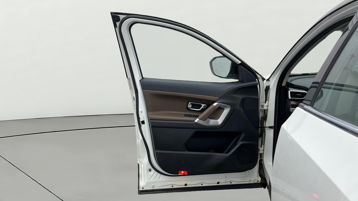 2019 Tata Harrier XZ 2.0L, Diesel, Manual, 20,036 km, LHS Front Door