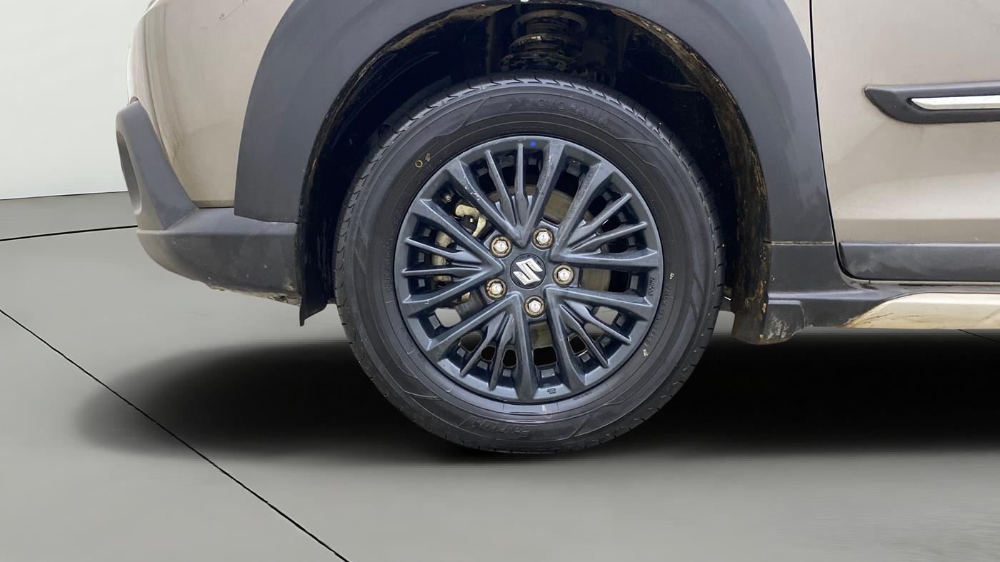 2021 Maruti XL6 ALPHA MT, Petrol, Manual, 41,502 km, Left Front Wheel