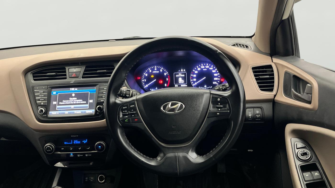 2016 Hyundai Elite i20 ASTA 1.2 (O), Petrol, Manual, 55,432 km, Steering Wheel Close Up