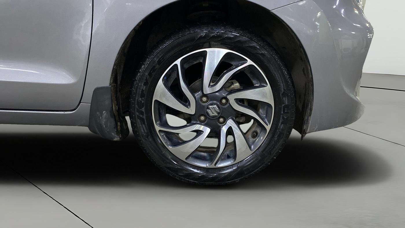 2019 Maruti Baleno ALPHA PETROL 1.2, Petrol, Manual, 93,879 km, Right Front Wheel