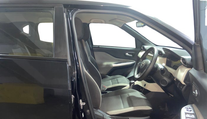 2022 Nissan MAGNITE XV TURBO CVT, Petrol, Automatic, 44,865 km, Right Side Front Door Cabin