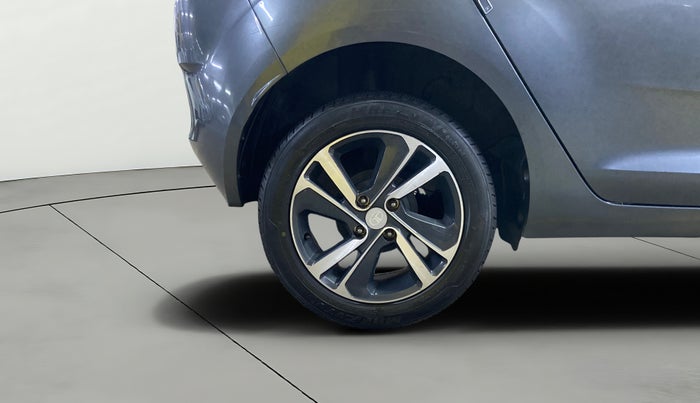 2022 Tata ALTROZ XZ PLUS PETROL, Petrol, Manual, 12,856 km, Right Rear Wheel