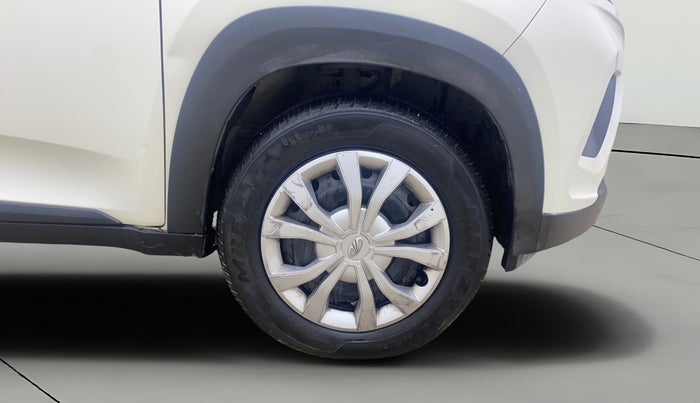 2018 Mahindra KUV 100 NXT K6+ D 6 STR, Diesel, Manual, 53,075 km, Right Front Wheel