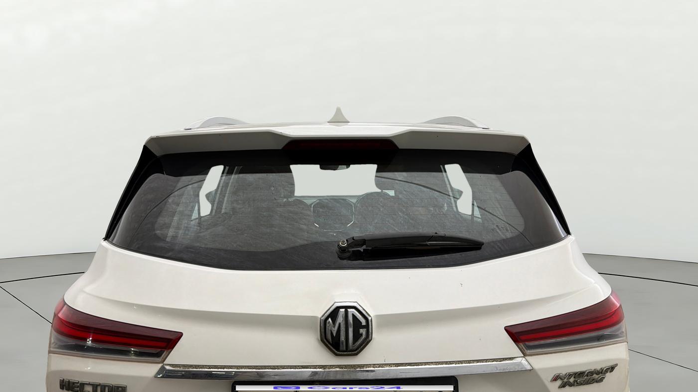 2020 MG HECTOR PLUS SHARP 1.5 PETROL TURBO DCT 6-STR, Petrol, Automatic, 32,671 km, Rear Windshield