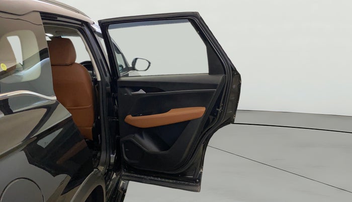 2022 MG HECTOR PLUS SHARP 1.5 PETROL TURBO CVT 6-STR, Petrol, Automatic, 32,789 km, RHS Rear Door