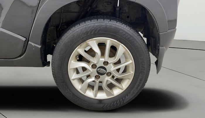 2016 Mahindra Kuv100 K8 6 STR, Petrol, Manual, 32,042 km, Left Rear Wheel