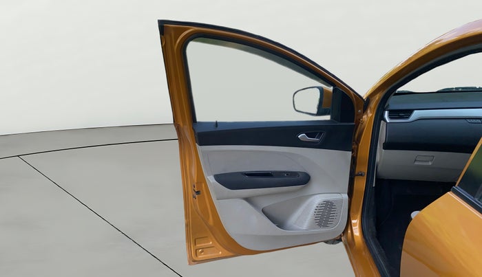 2020 Renault TRIBER RXZ, Petrol, Manual, 25,780 km, LHS Front Door