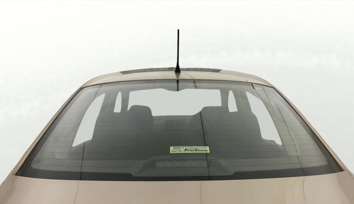 2015 Volkswagen Vento COMFORTLINE 1.6, Petrol, Manual, 29,969 km, Rear Windshield