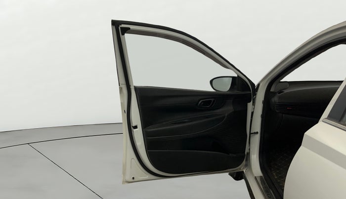 2021 Hyundai NEW I20 SPORTZ 1.2 MT, Petrol, Manual, 40,009 km, LHS Front Door