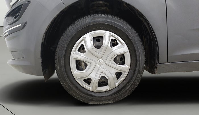 2021 Tata ALTROZ XE PETROL, Petrol, Manual, 33,213 km, Left Front Wheel