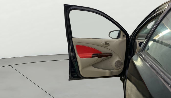 2013 Toyota Etios V, Petrol, Manual, 70,726 km, LHS Front Door