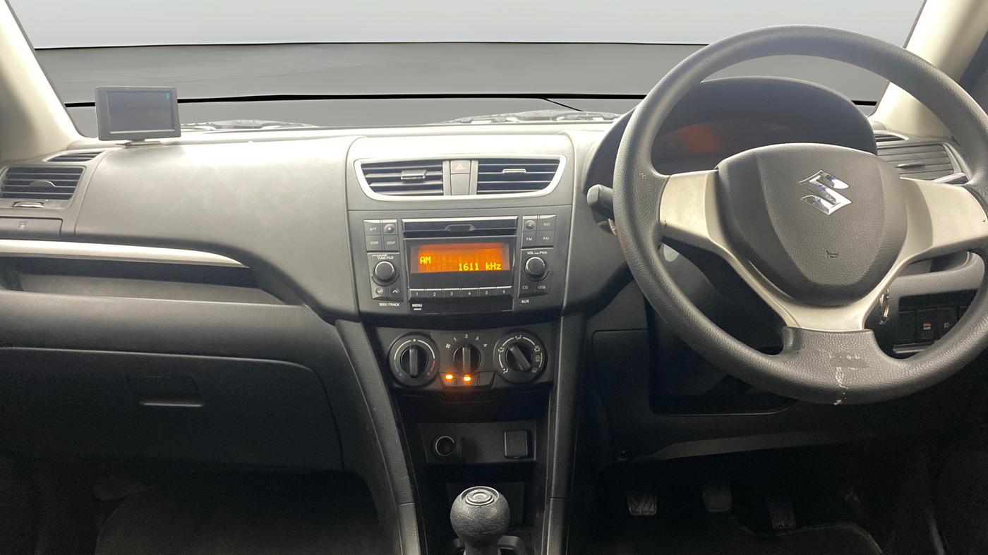 2014 Maruti Swift VXI, Petrol, Manual, 34,531 km, Air Conditioner