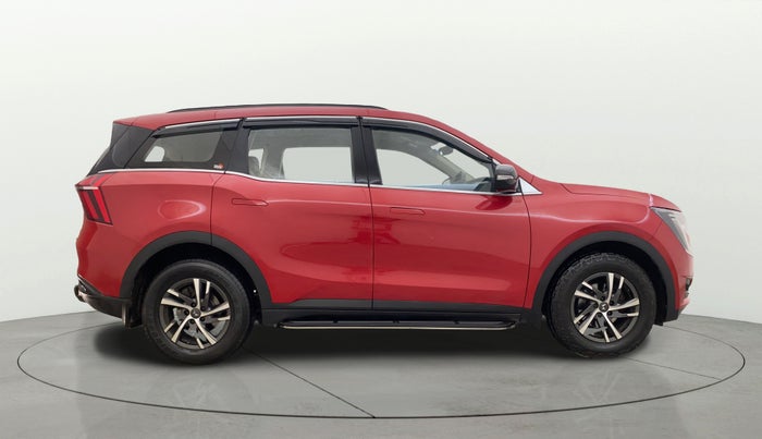 2021 Mahindra XUV700 AX 5 P MT 5 STR, Petrol, Manual, 83,425 km, Right Side View