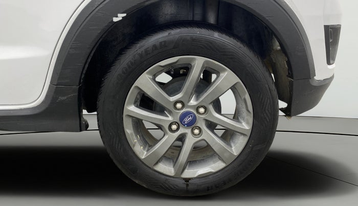 2018 Ford FREESTYLE TITANIUM 1.2 PETROL, Petrol, Manual, 1,00,443 km, Left Rear Wheel