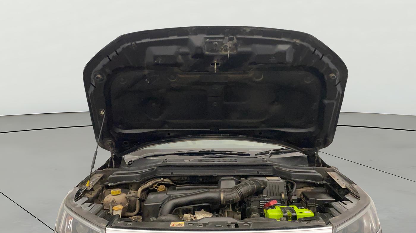 2019 Mahindra XUV300 W8 (O) 1.5 DIESEL, Diesel, Manual, 79,842 km, Open Bonet