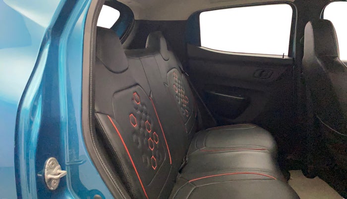 2020 Renault Kwid RXT 1.0 (O), Petrol, Manual, 12,097 km, Right Side Rear Door Cabin