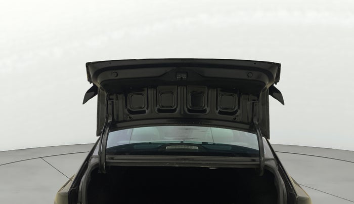 2025 Hyundai Verna SX(O) 1.5 MPI IVT , Petrol, Automatic, 5,455 km, Boot Door Open