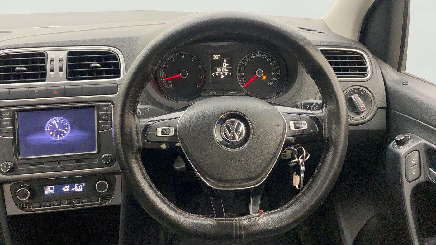 2018 Volkswagen Polo HIGHLINE PLUS 1.0 16 ALLOY, CNG, Manual, 50,081 km, Steering Wheel Close Up