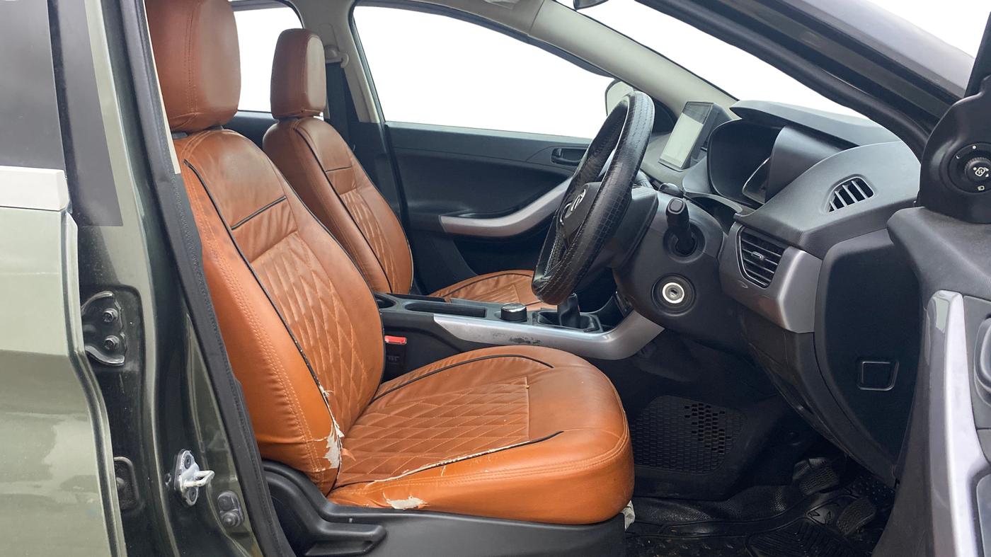 2022 Tata NEXON XM PETROL, Petrol, Manual, 1,47,104 km, Right Side Front Door Cabin